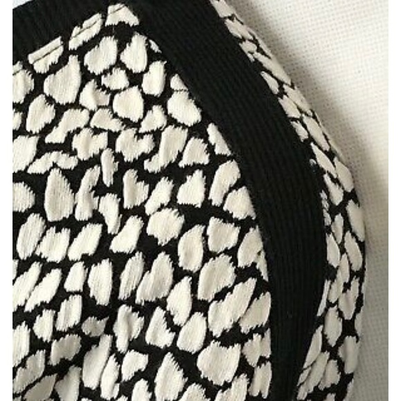Apt 9 Lightweight textured sweatshirt - black and white leopard print. - Picture 5 of 9